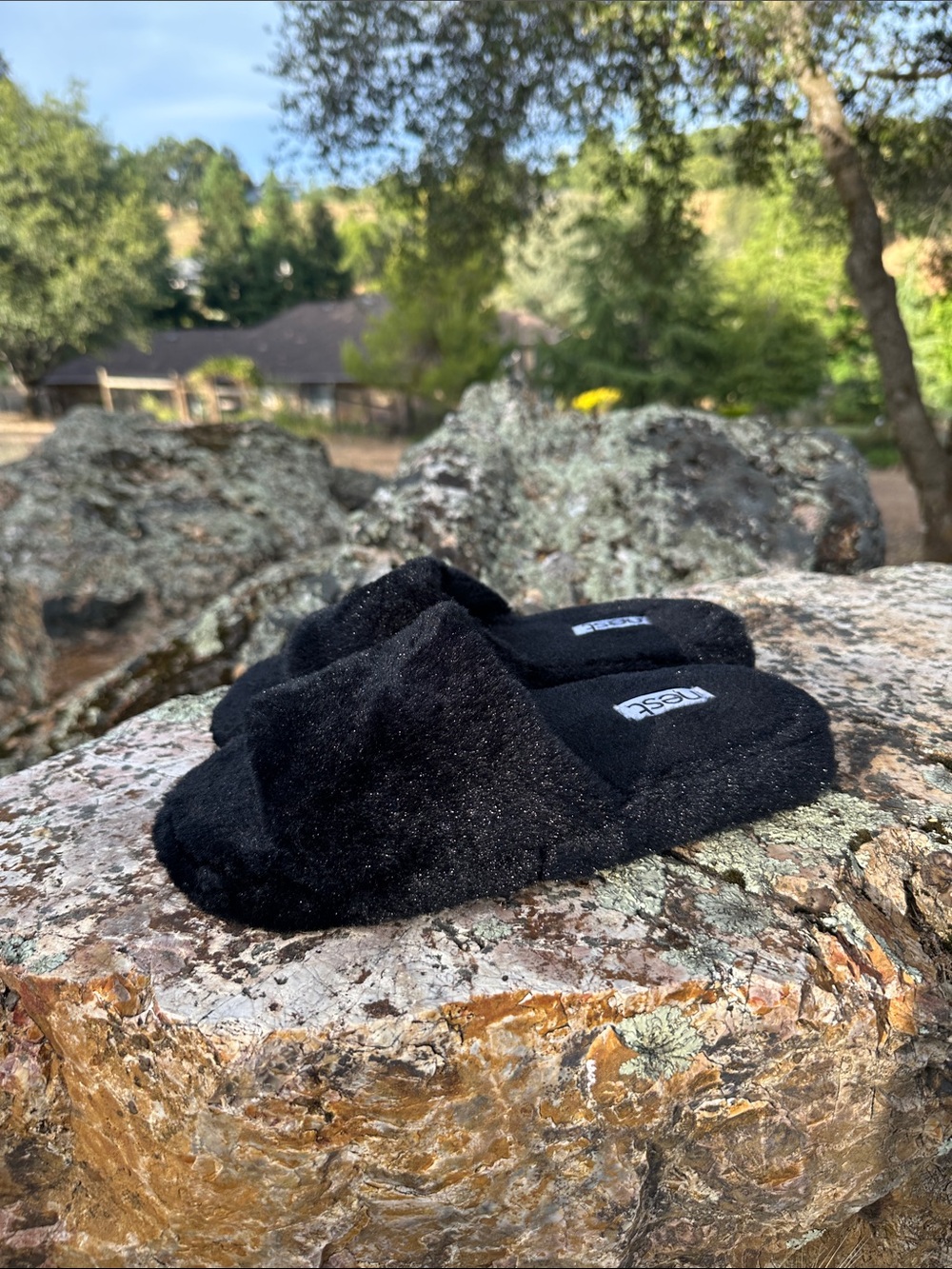 NEST Fragrances Black Plush Slide Slippers
